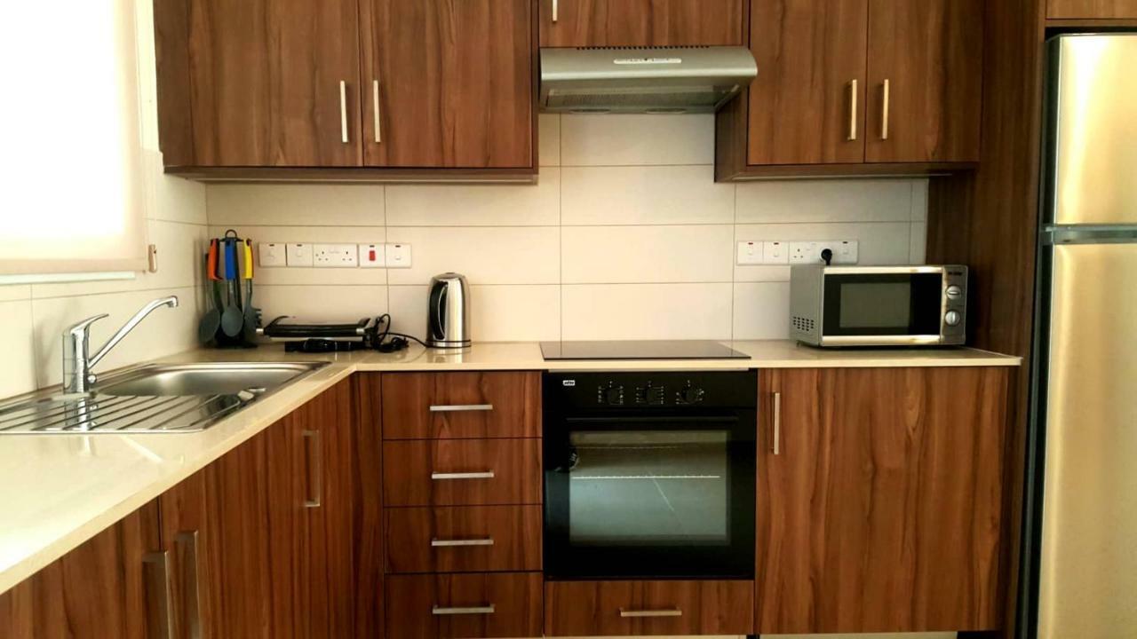 Mythical Sands Luxury Apartment Paralimni Exteriör bild